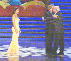 ELSA PATAKY EN LA ENTREGA DE PREMIOS GOYA 2005